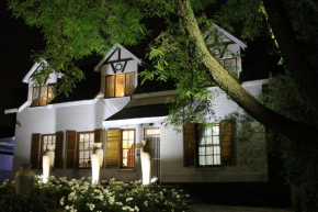 Отель 3 Liebeloft Guest House  Эденвейл
